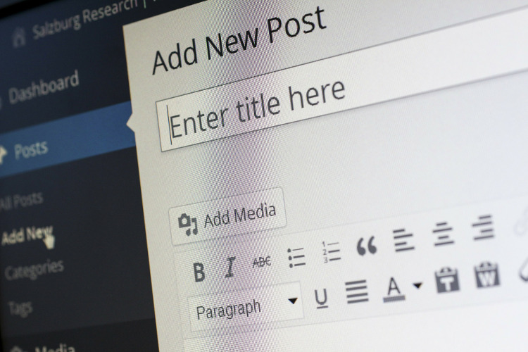 Blogs that discuss the challenges facing the library and information profession